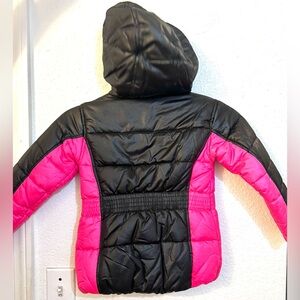 Roebuck & Co. girls jacket. Size 4 . Black and pink